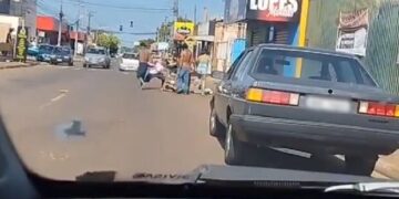 Vídeo: Rapaz quase é l1nch4d0 em avenida em Campo Grande; imagens são fortes 