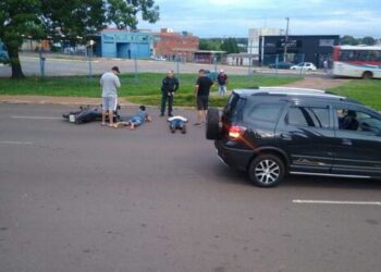 Vídeo: Drone flagra bandidos no chão após tentarem assaltar PM à paisana 