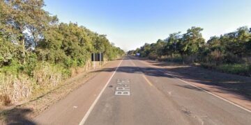 Jovem m*rre ao perder controle do guidão e cair de moto na BR-163 em MS