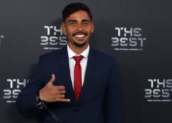 Vídeo: de Campo Grande, Guilherme Madruga ganha prêmio Puskas com golaço de bicicleta