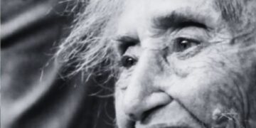 Vídeo: Câmera registrou momento que idosa de 91 anos que m*rreu atropelada foi atingida por moto 