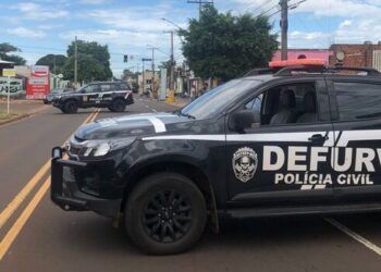 Homem contrata garota de programa na Nhá-Nhá, fica doidão, empresta carro e inventa sequestro 