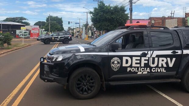 Homem contrata garota de programa na Nhá-Nhá, fica doidão, empresta carro e inventa sequestro 