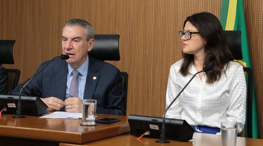 “Que sirva de exemplo”, diz Paulo Corrêa sobre decisão que obriga que médicas façam prescrição com letra legível