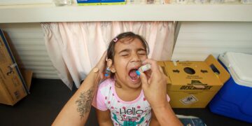 Plantão de vacinação aos sábados terá ‘rodízio” de unidades para ampliar o acesso à população