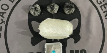 Mulher é flagrada vendendo cocaína em praça de Nova Andradina