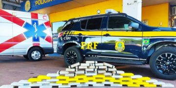 PRF apreende 62 Kg de cocaína em ambulância na BR-262