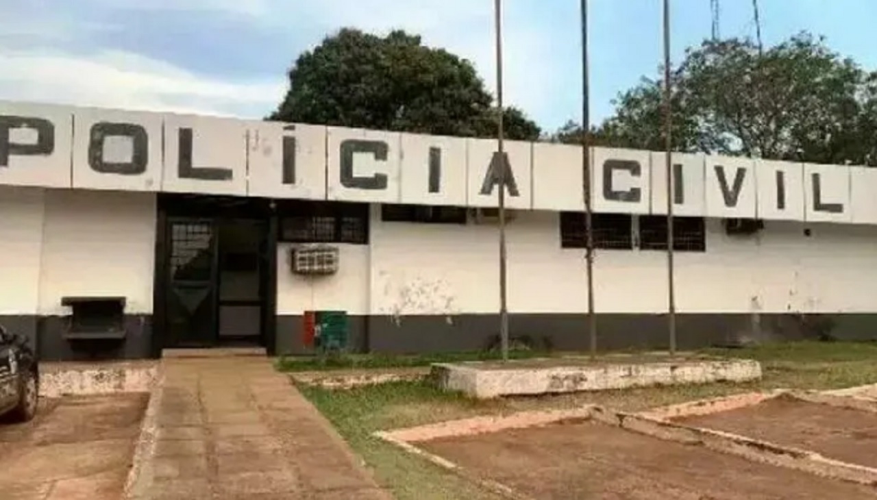 Batida policial apreende máquinas caça-níqueis 
