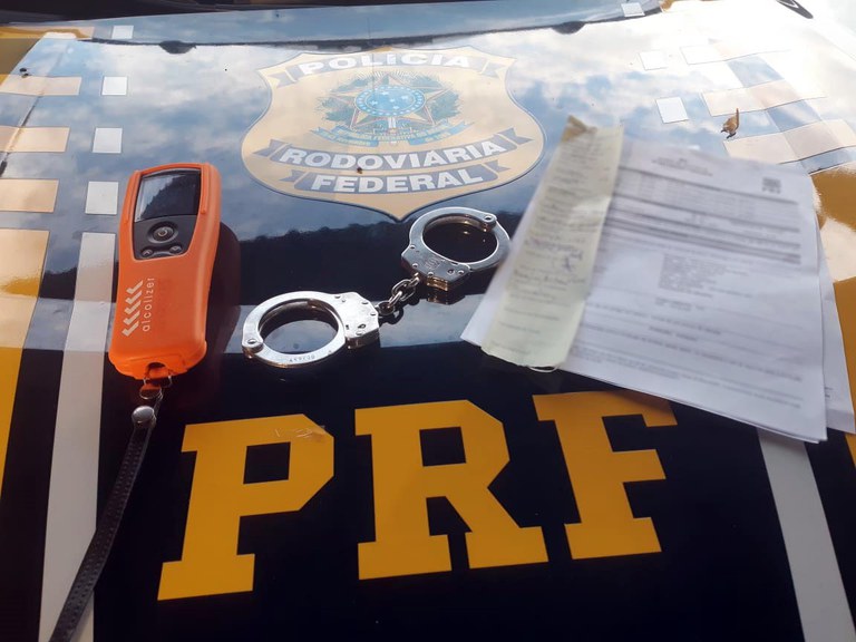 PRF prende motorista de ônibus embriagado em Campo Grande