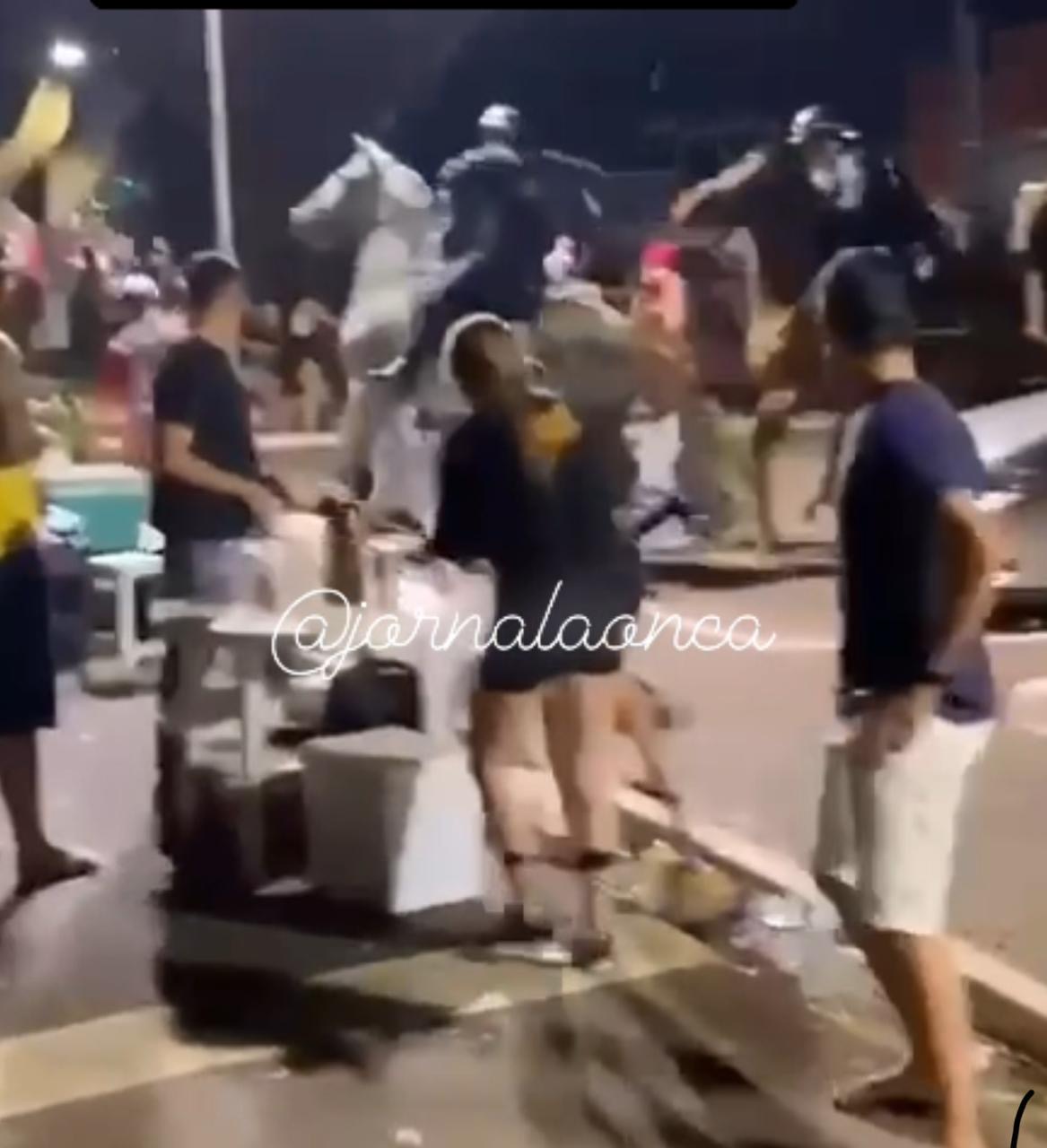Vídeo: com inimigos do fim brigões, PM dispersa foliões na Mato Grosso