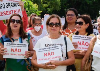 ALEMS recebe aposentados e avalia com Governo pauta sobre Previdência