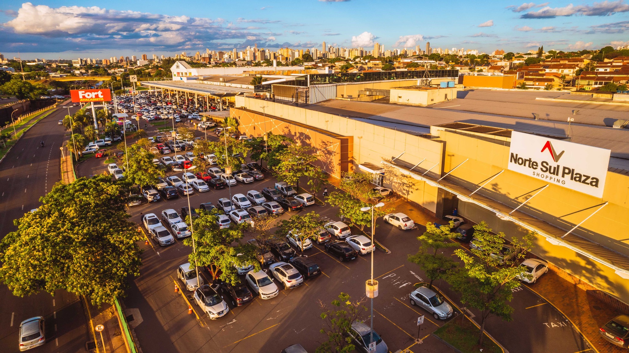 Lojas do Shopping Norte Sul atendem em horário diferenciado no Carnaval