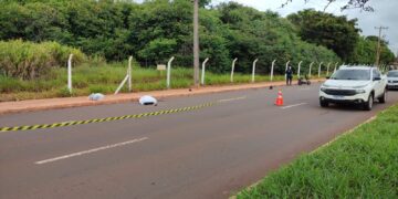 Motociclista m*rre e idoso de 70 anos fica ferido após colisão entre moto e bike elétrica