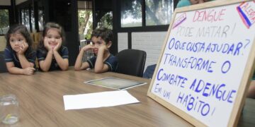 Crianças e servidores do Detran-MS intensificam ações de combate ao mosquito da dengue