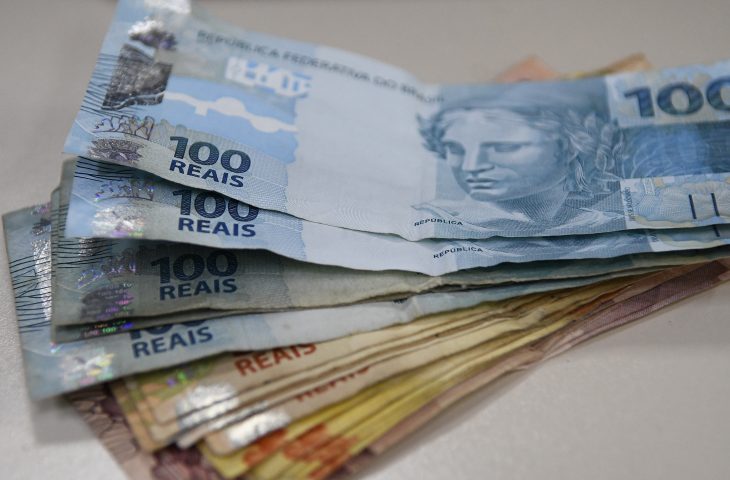 Servidores do estado já tem data para receber os salários de março; confira 