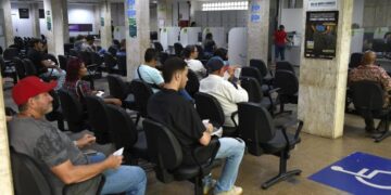 Segunda-feira abre a semana com 5,4 mil vagas de emprego oferecidas na Fundação do Trabalho