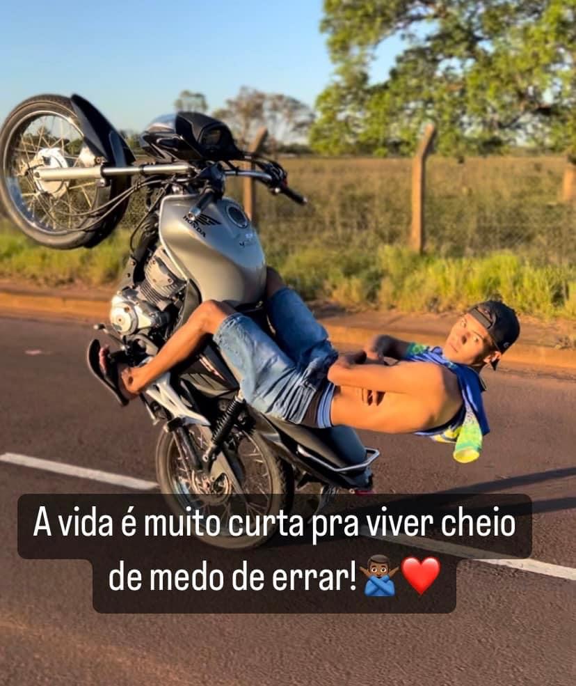 Vídeo: ‘Tio Canela’ que atropelou PM e m*rreu após confronto era o “rei do grau” e se arriscava em manobras 