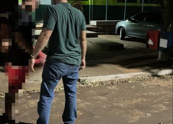 Foragido da justiça, homem é preso suspeito de invadir casa e es7up4ar jovem