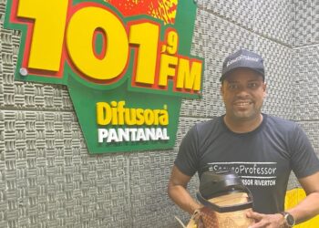 Com prêmios, música e diversão, Domingão com o Professor Riverton celebra 1 ano no ar