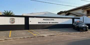 Desconfiança de pais resulta em prisão de vizinho por est*pro 