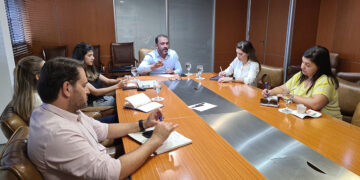 Fiems e Governo do Estado discutem Ação Cidadania temático para mulheres em março