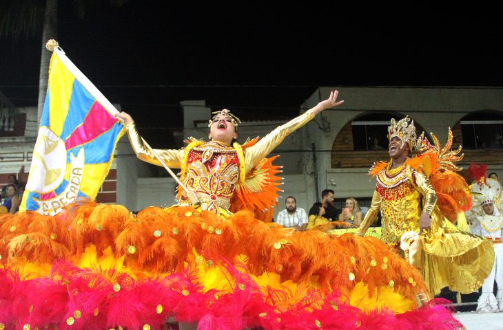 Carnaval tem folia para todos os gostos, desfile das escolas de samba, Feira Bolívia e Maiara e Maraísa