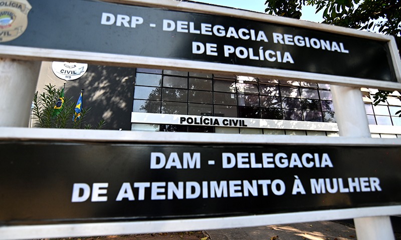Mulher aceita carona de colega do trabalho é es7upr4ada em Corumbá