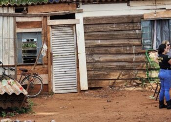 Mulher chama polícia para ex, ele é “orientado” ir embora mas volta e a mata com f4c4d4