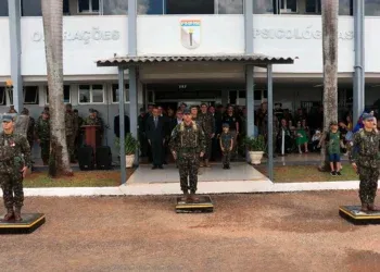 Oficial do Exército desmaia ao ser alvo de operação da Polícia Federal