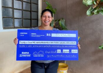 “Hoje eu posso dizer que a casa é minha”, comemora primeira contemplada com quitação integral de imóvel pela Prefeitura “Hoje eu posso dizer que a casa é minha”, comemora primeira contemplada com quitação integral de imóvel pela Prefeitura