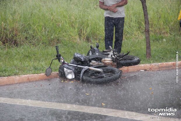 Militar fica em estado grave após colisão no Piratininga 