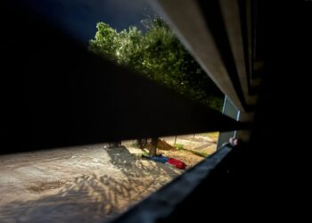 Vídeo: jovem e m*rto em tabacaria na Vila Bandeirantes 