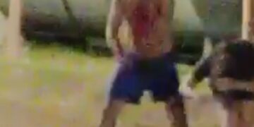 Vídeo: desesperada filha filma homem espancando mãe e ex-marido faz denúncia 