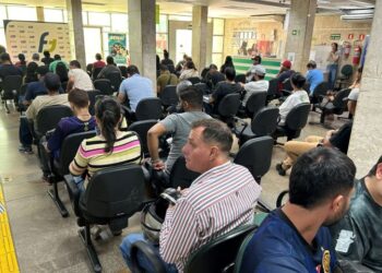 Feirão de empregos da Funtrab abre vagas em diferentes áreas na terça-feira