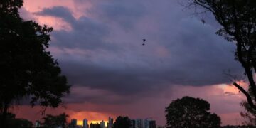 Chuva, friozinho e calor marcam previsão do tempo em MS