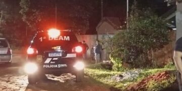 Homem é preso após m*tar irmã a pedradas e cortar pescoço dela com serrote