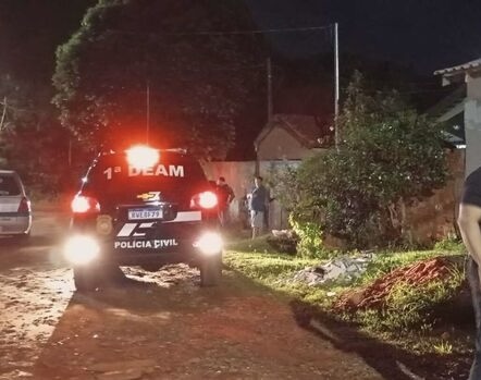 Homem é preso após m*tar irmã a pedradas e cortar pescoço dela com serrote