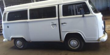 Leilão do Detran de Mato Grosso do Sul tem motocicleta e até Kombi com lance inicial de R$ 3 mil