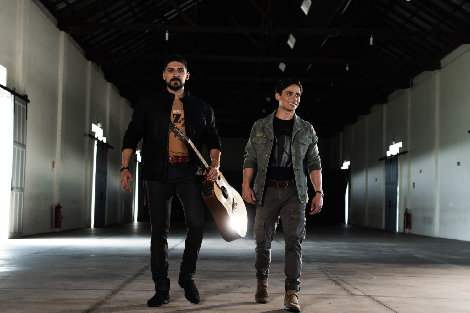 Ao lado de referências do sertanejo, Elvis e Adriano gravam DVD em Campo Grande