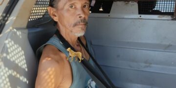 Homem é preso após m*tar mulher e avisar irmã sobre crime; ele passou dois dias com o corpo 