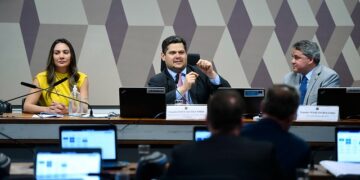 CCJ aprova PEC da autonomia da Polícia Científica no Senado