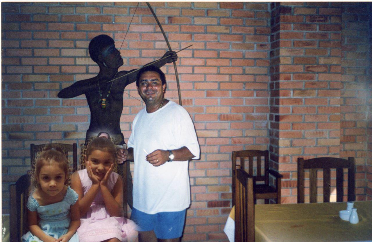 Na véspera do julgamento da assassina de Ivan Júnior, filhas esperam por justiça para poder dormir em paz 