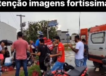 Vídeo: mulher bate moto em muro no Monte Castelo e socorrista lutam pela vida dela enquanto populares oram 