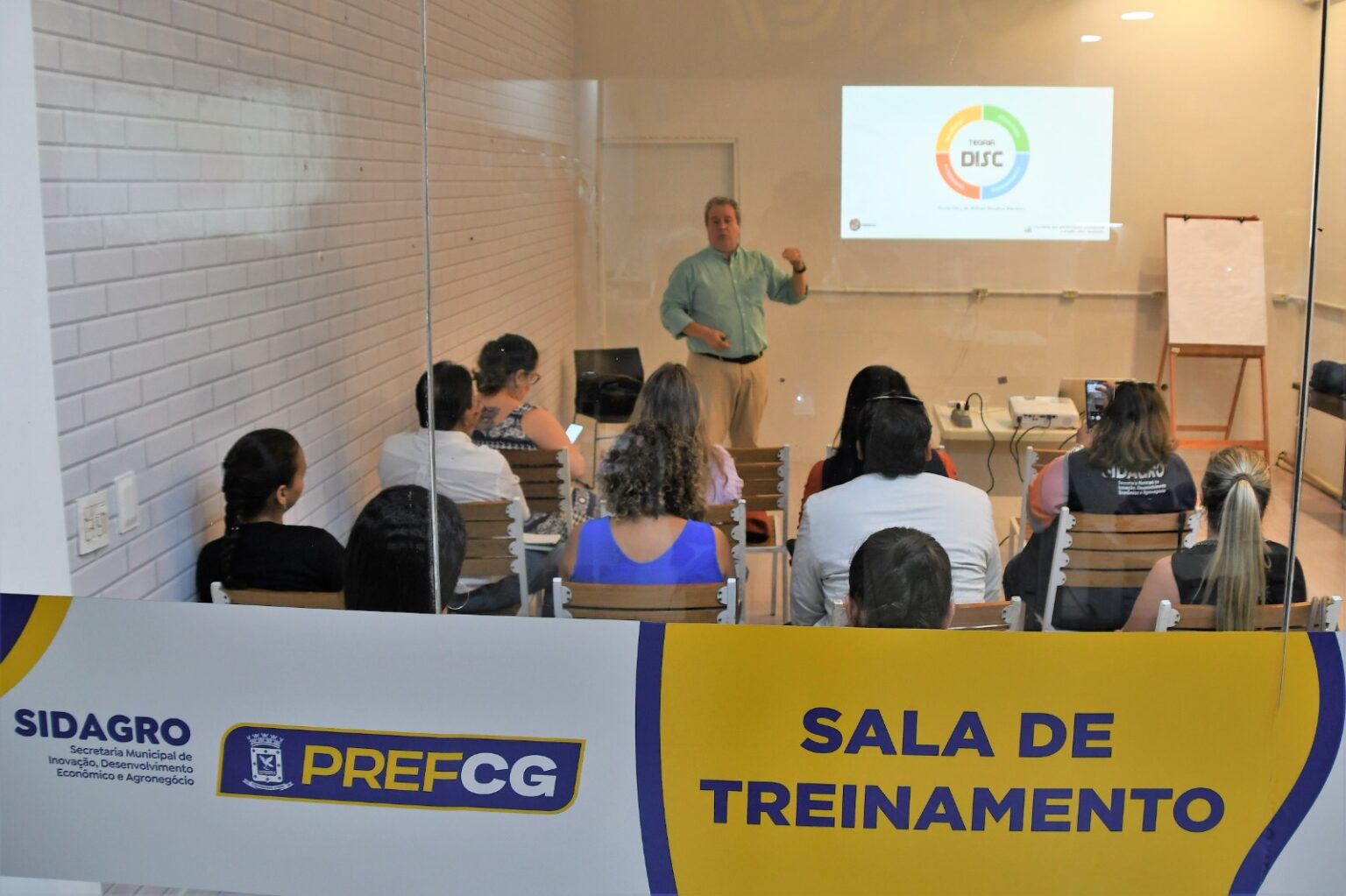 Empreendedorismo: Prefeitura oferece mais de 350 cursos  para auxiliar na capacitação de profissionais