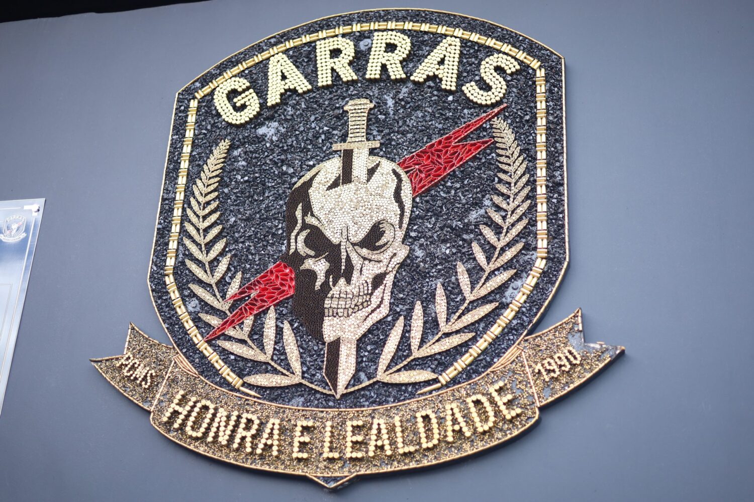 Dois são presos por venda ilegal de arma de fogo no Nova Lima