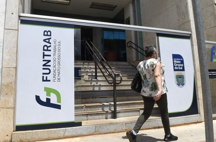 Abril começa com 3,5 mil vagas de emprego em MS