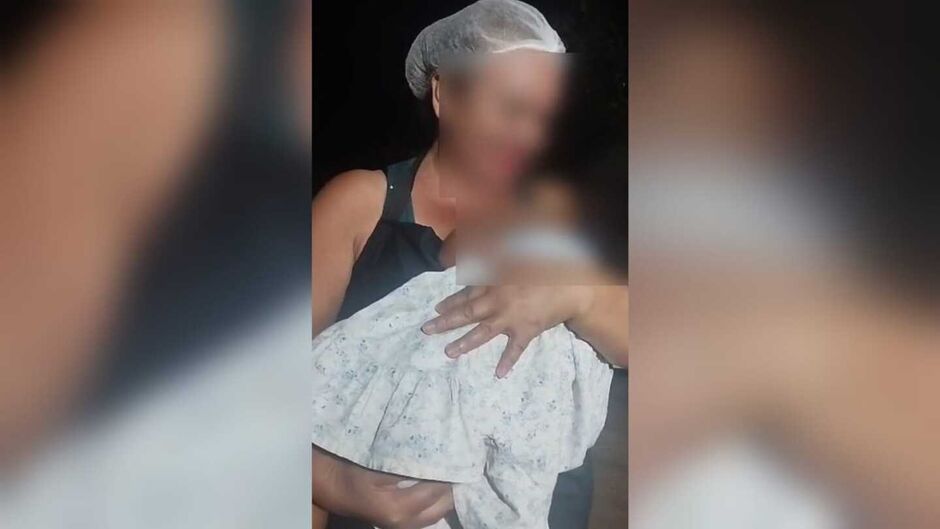 Vídeo: bebê é esquecida em carro de aplicativo e desfecho assusta; motorista quase apanhou 
