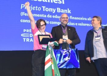 É de MS: professora da REE vence prêmio nacional de educação