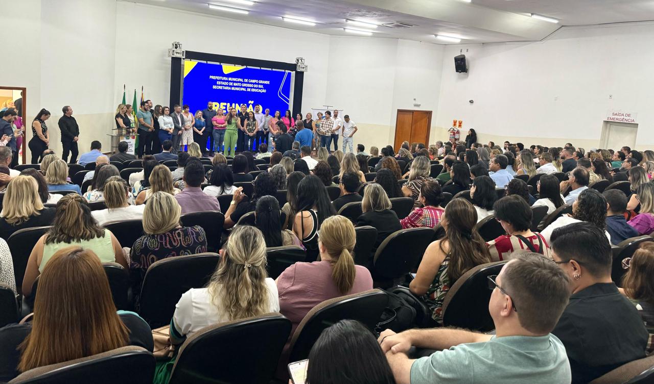 Para evitar evasão escolar REME promove reunião com 206 diretores de escolas da Capital 