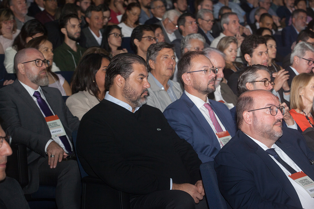 Na Fieps, vice-presidente da Fiems participa de painel sobre reforma tributária com Geraldo Alkmin e autoridades